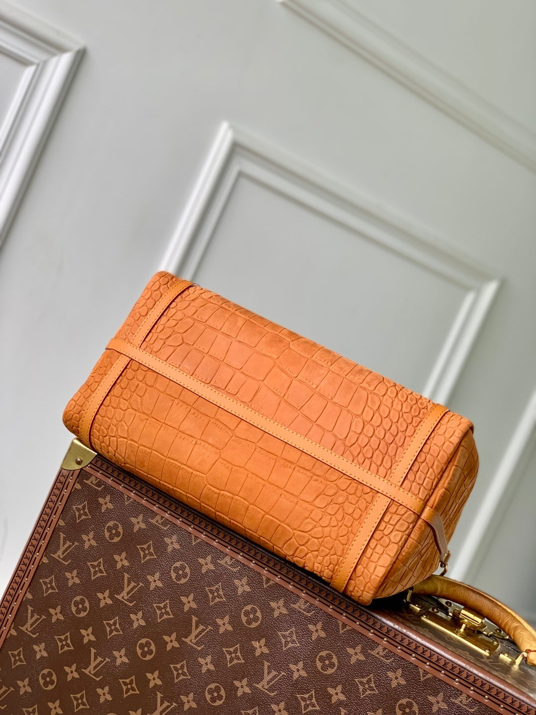 Louis Vuitton Express MM bag
