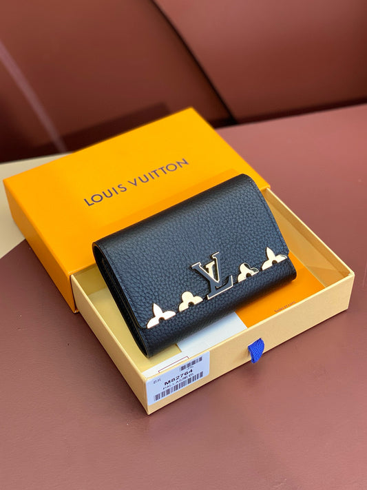 Louis Vuitton Capucines Compact Wallet