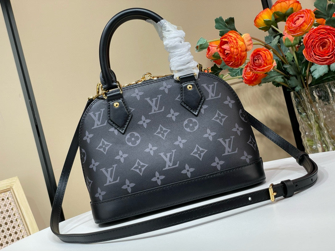 Louis Vuitton ALMA BB Black Calfskin leather