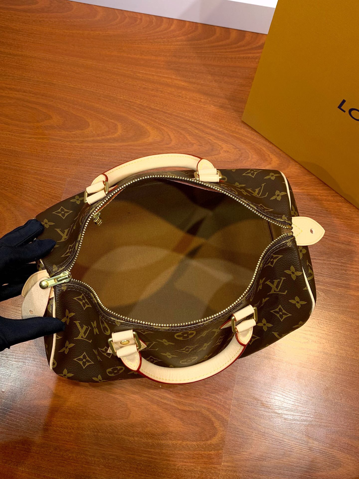 Louis Vuitton Speedy bag all sizes