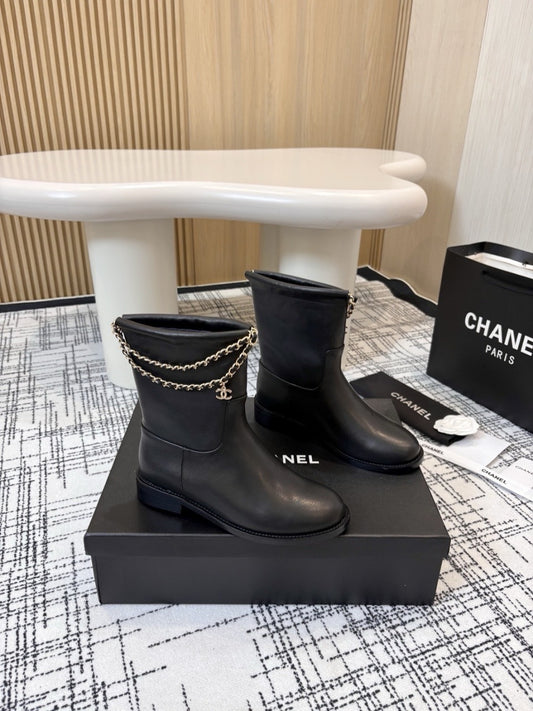 Chanel leather Boots