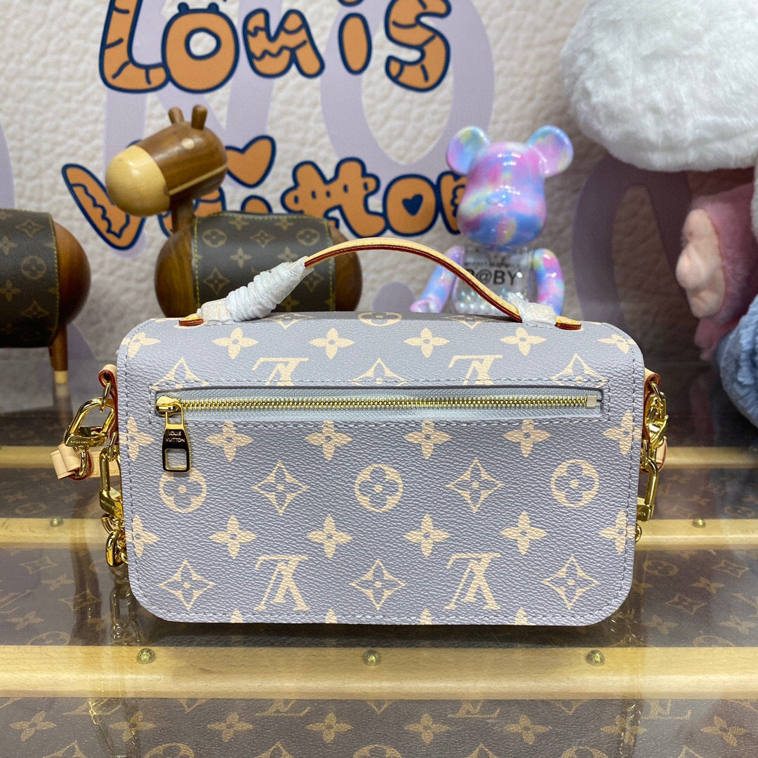 Louis Vuitton Pochette Métis East West