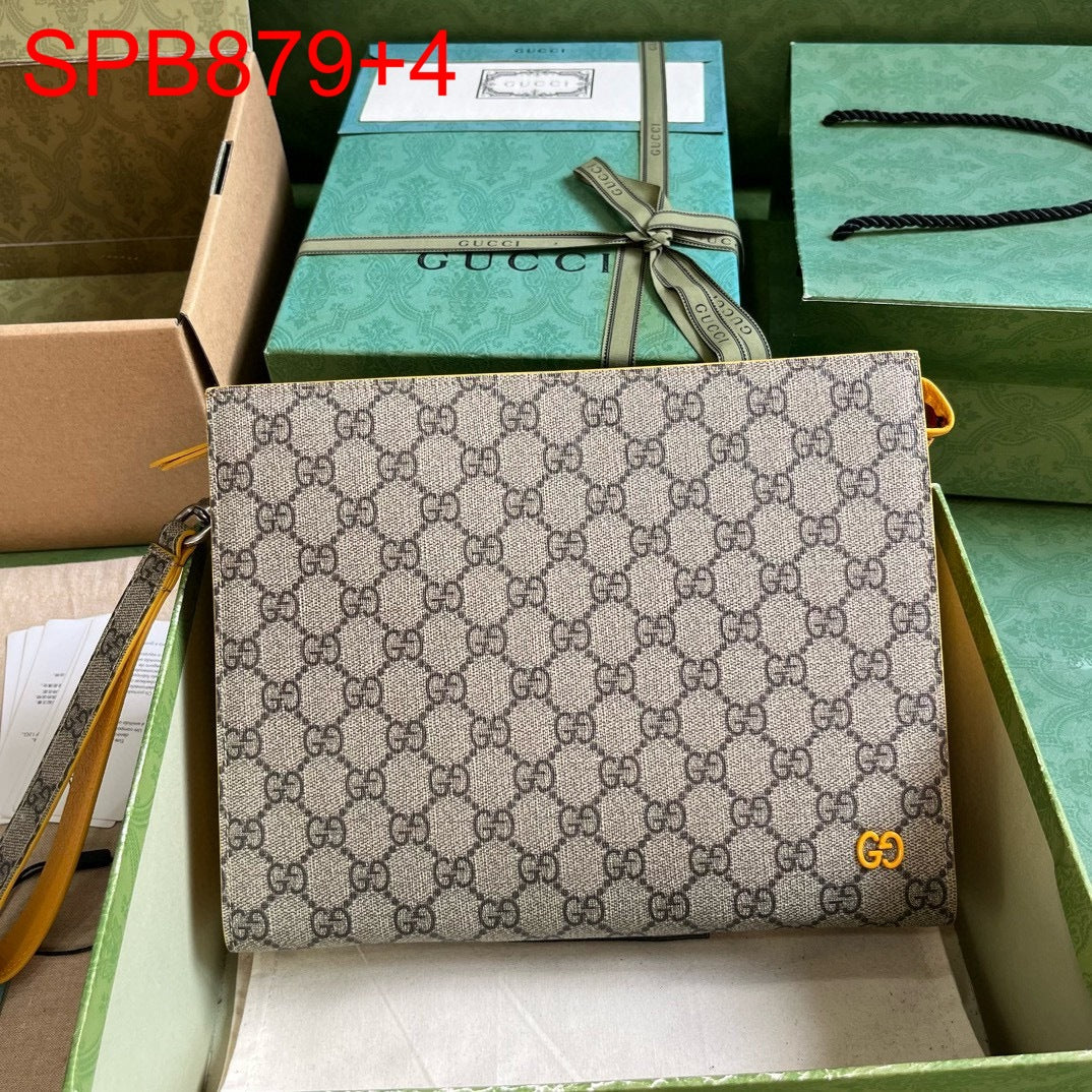 Gucci POUCH WITH GG DETAIL