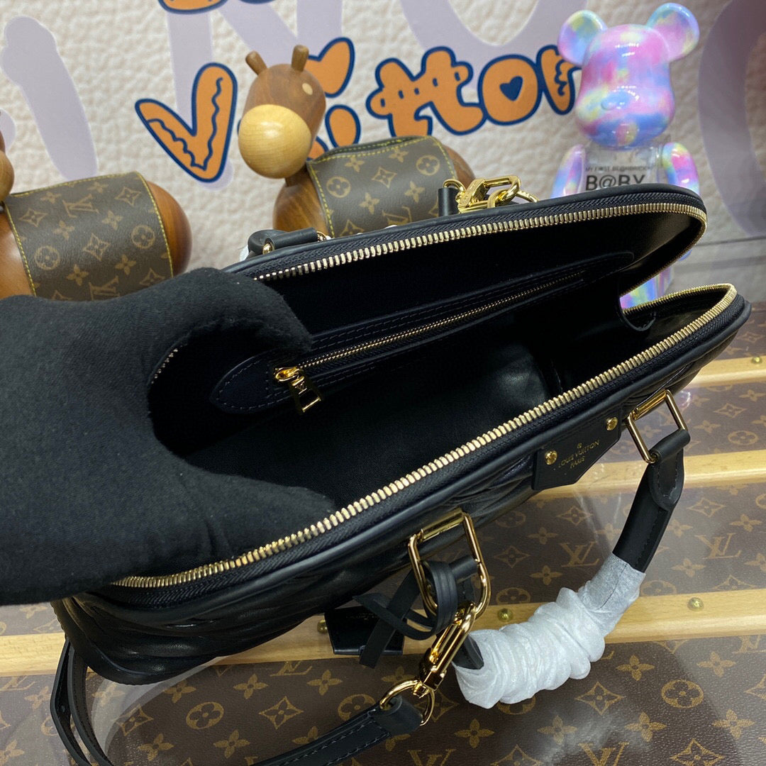 Louis Vuitton Alma PM Malletagne leather