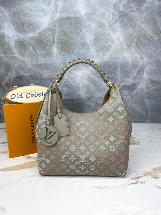 Louis Vuitton Carmel Hobo Mahina Leather