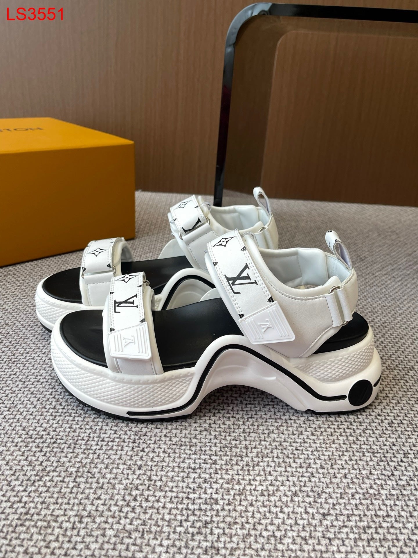 Louis Vuitton Sandals