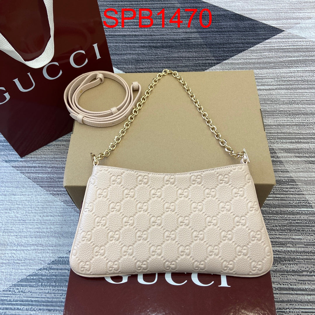 Gucci Emblem Small Chain bag