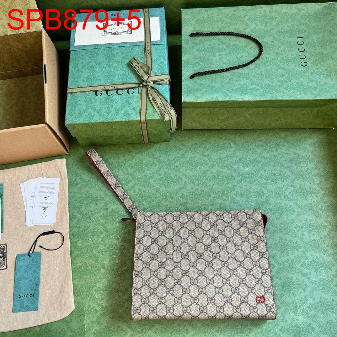 Gucci POUCH WITH GG DETAIL