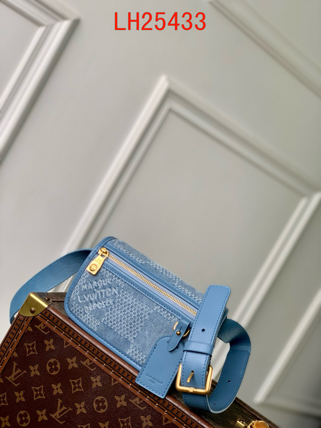 Louis Vuitton Bosphore denim