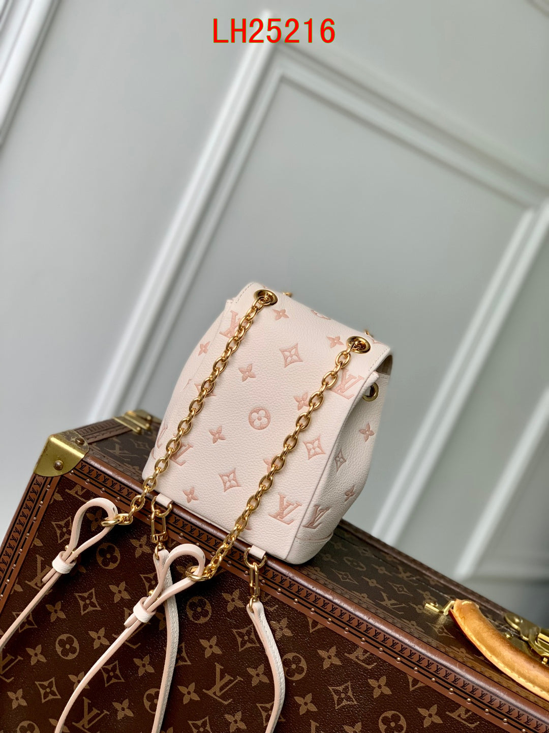 Louis Vuitton Nano Noé bag
