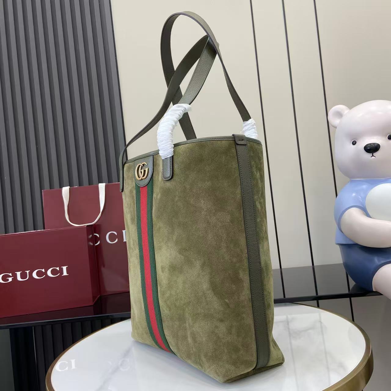 Gucci Ophidia medium suede tote bag