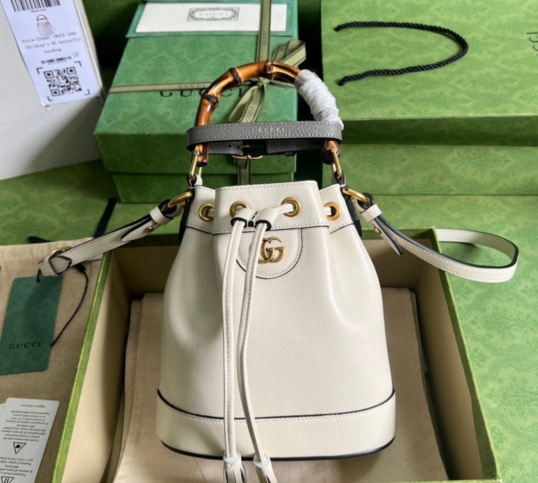 Gucci DIANA MINI BUCKET BAG