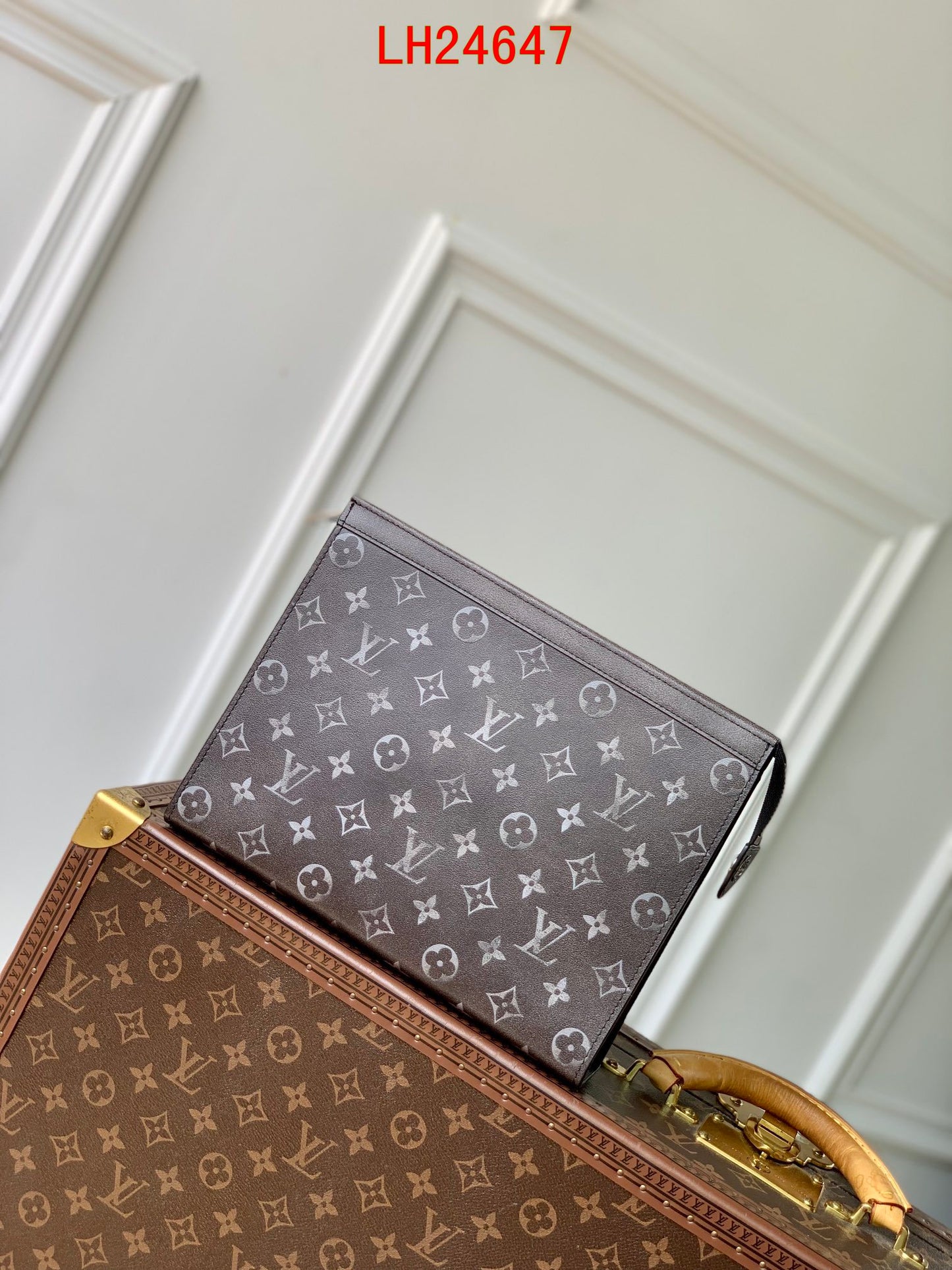 Louis Vuitton Pochette Voyage MM