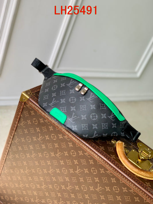 Louis Vuitton Discovery bumbag