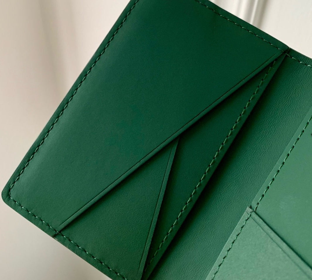 Louis Vuitton Pocket Organizer Taurllon leather