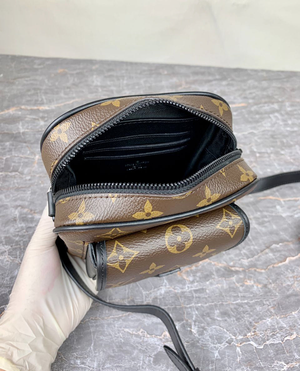 Louis Vuitton CHRISTOPHER WEARABLE WALLET