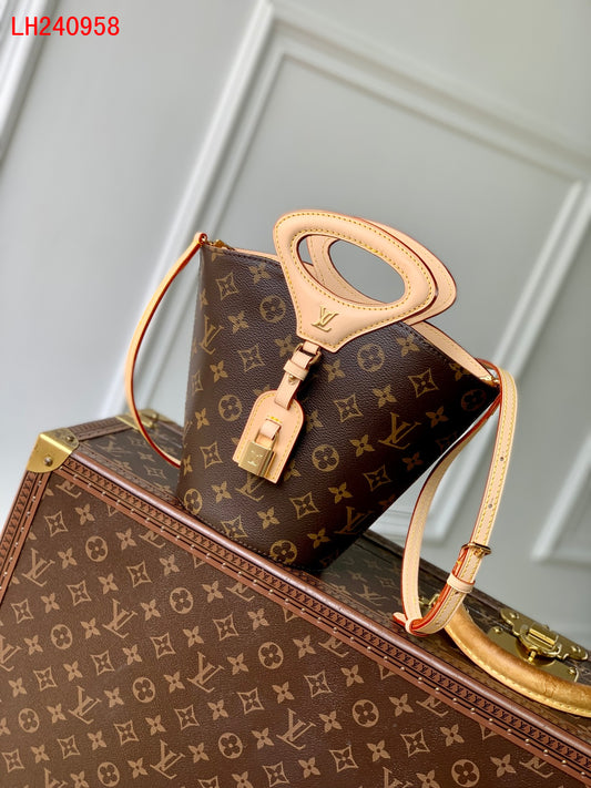 Louis Vuitton Rivage BB Monogram