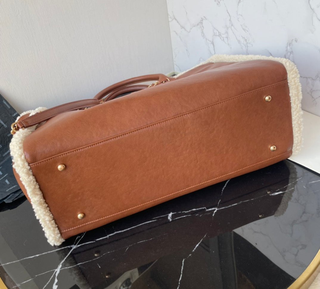 Chanel Tote Teddy bag
