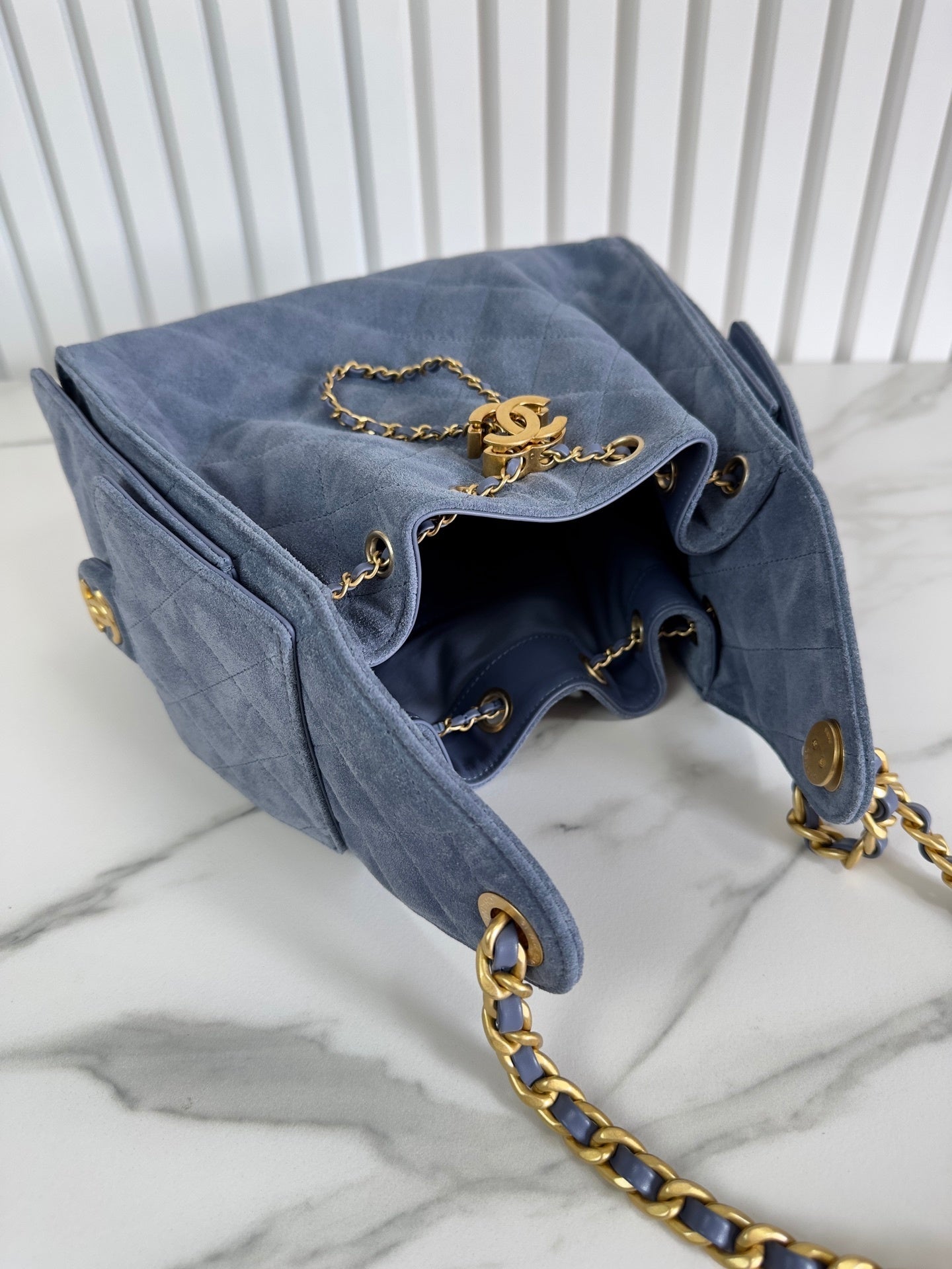 Chanel Small Hobo 25 Suede bag