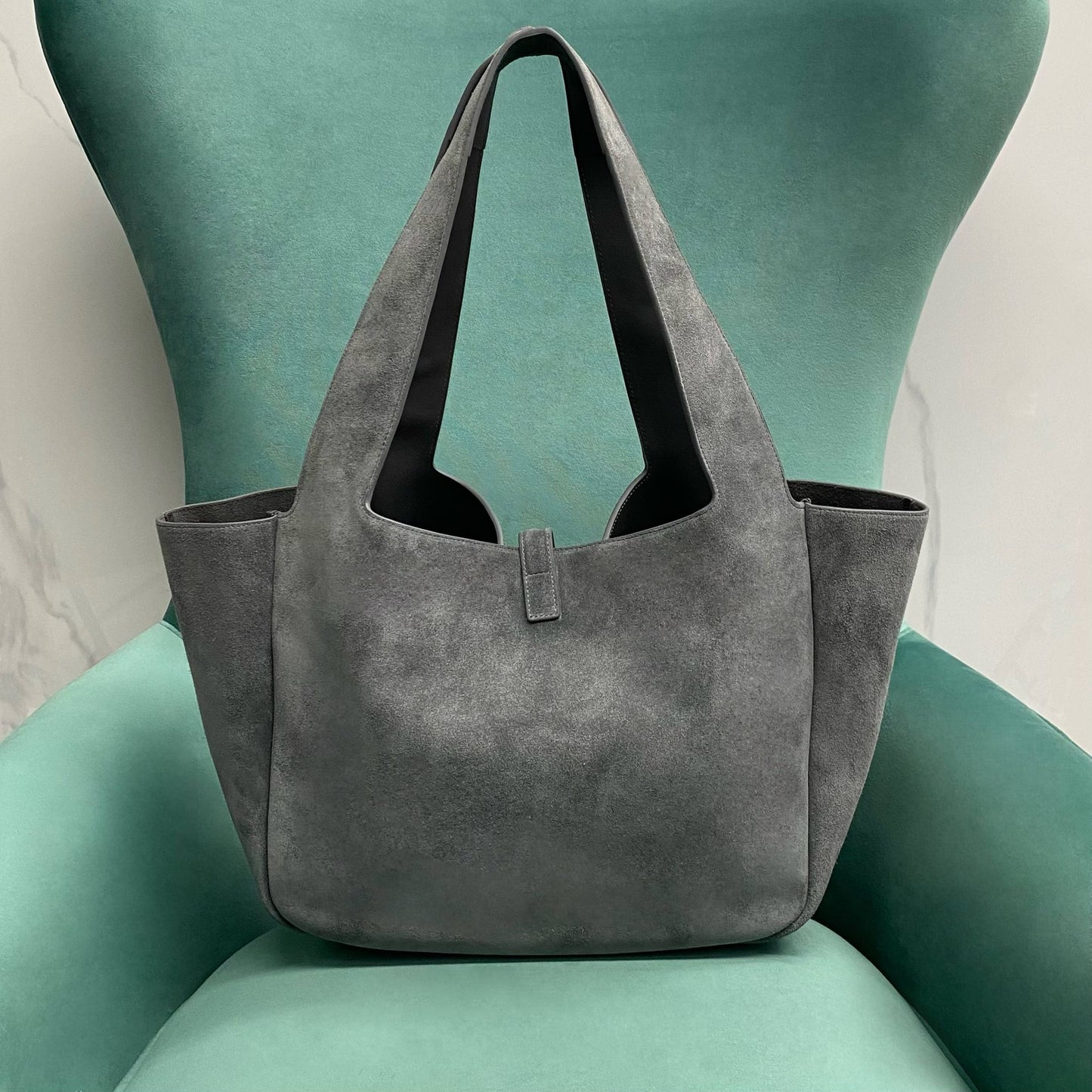 YSL LE 5 À 7 BEA in suede