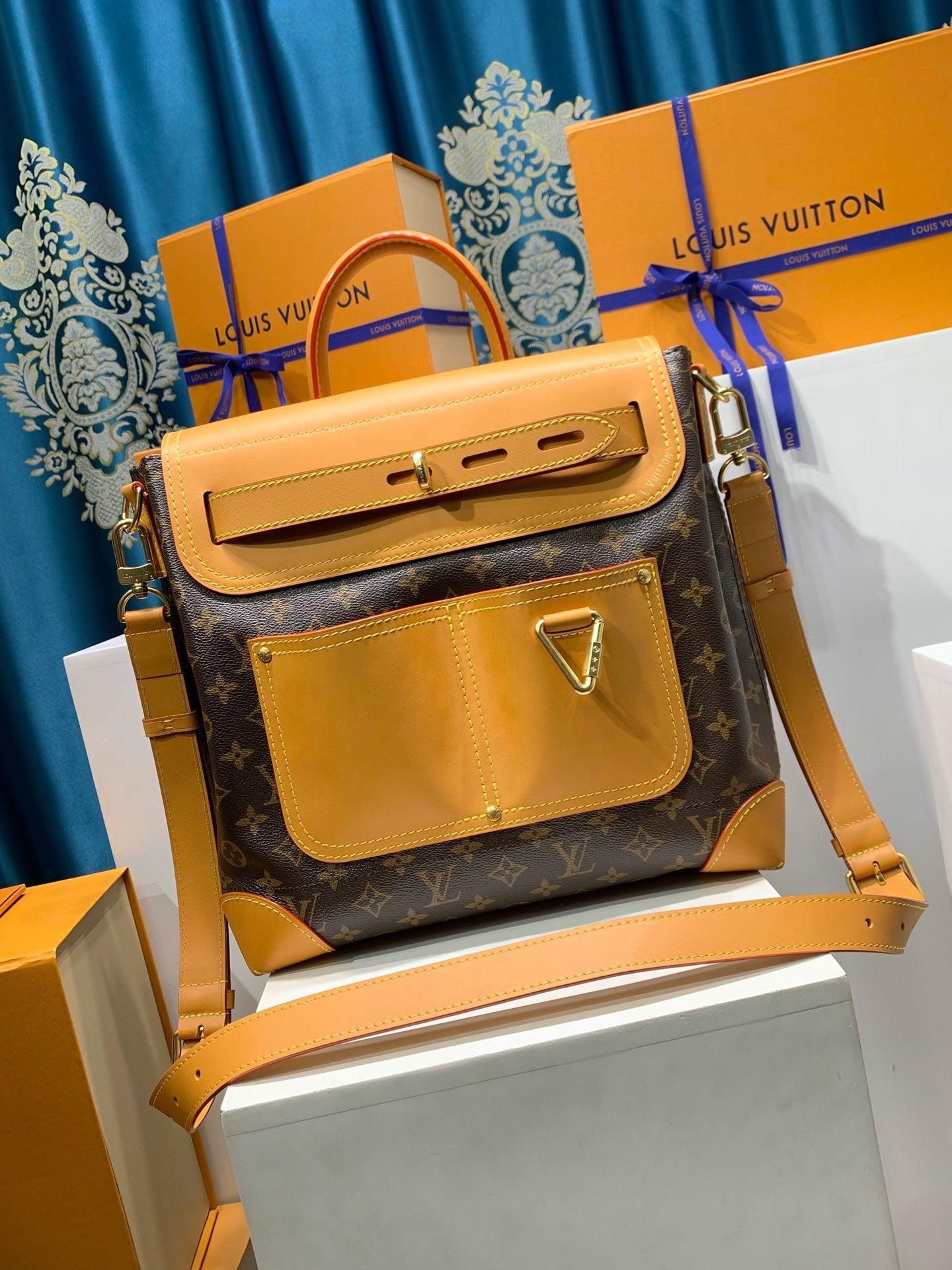 Louis Vuitton STEAMER 30 bag