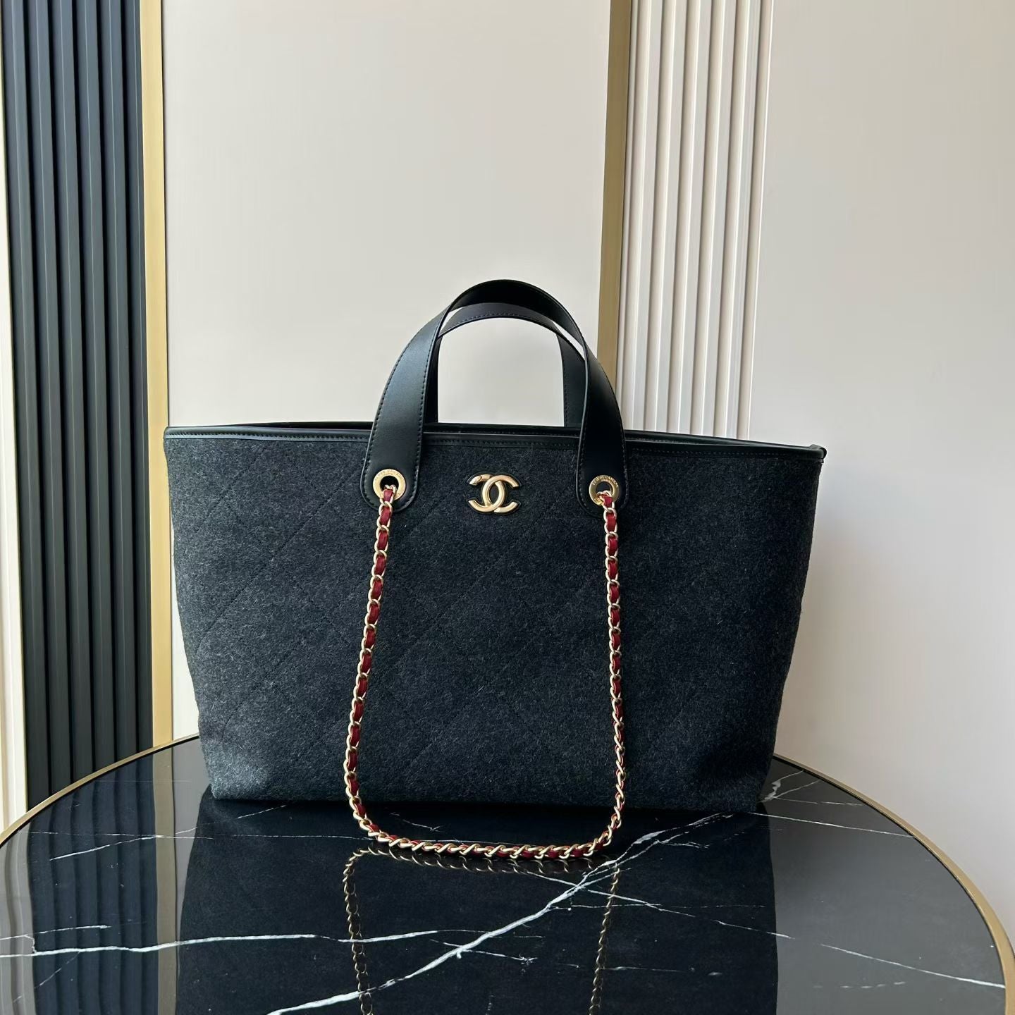 Chanel leather tote bag