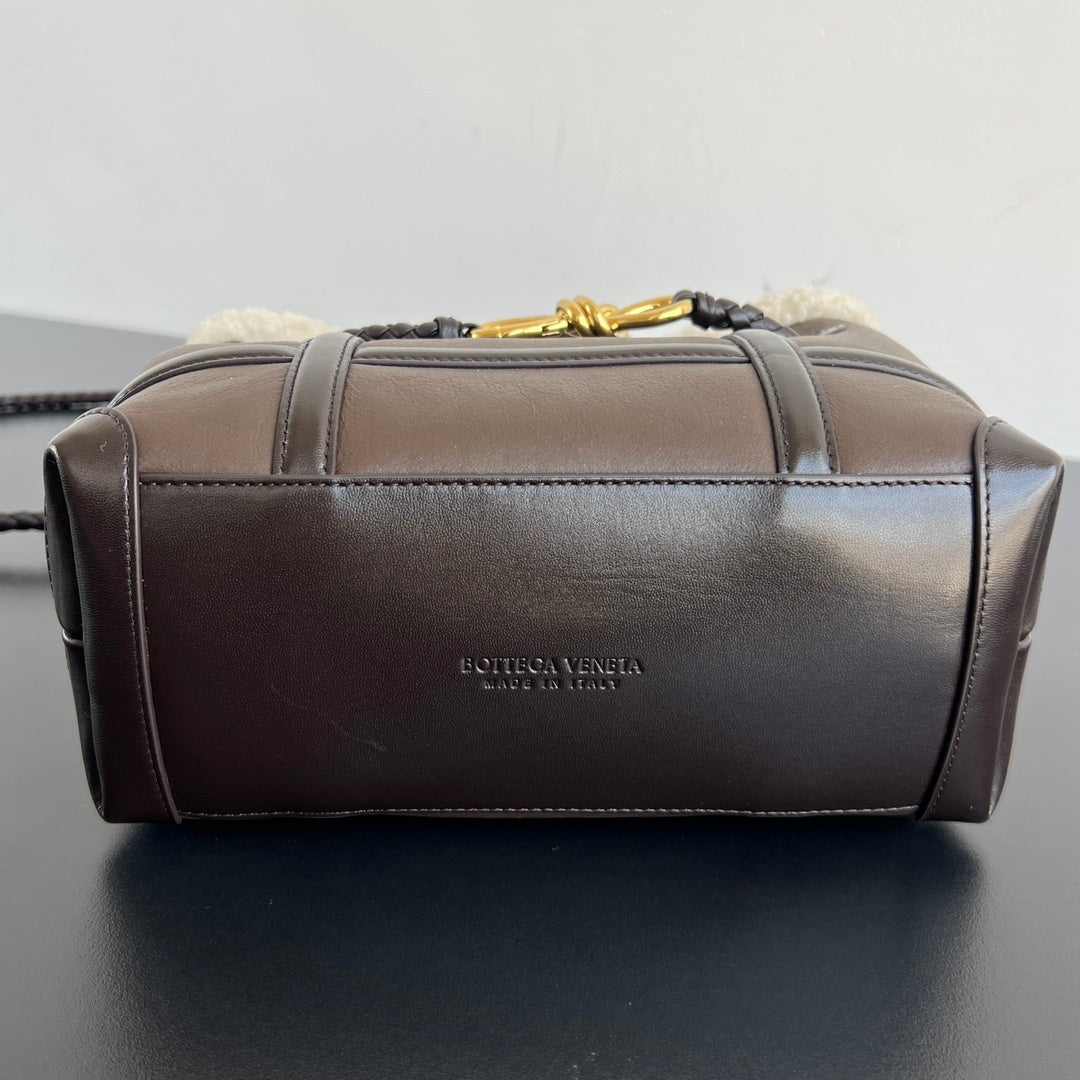 Bottega Veneta Andiamo Small Teddy bag