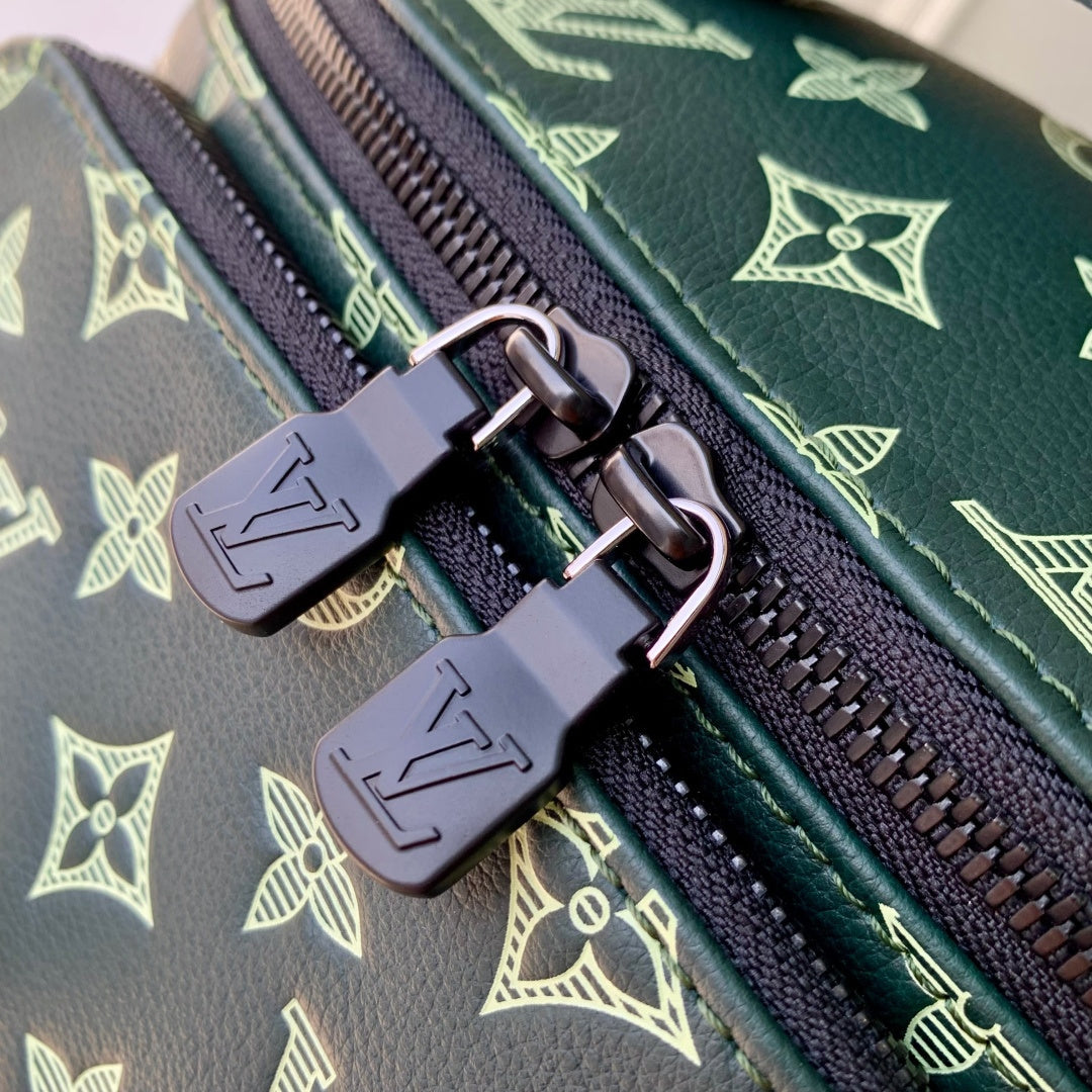 Louis Vuitton Monogram shadow rush bumbag