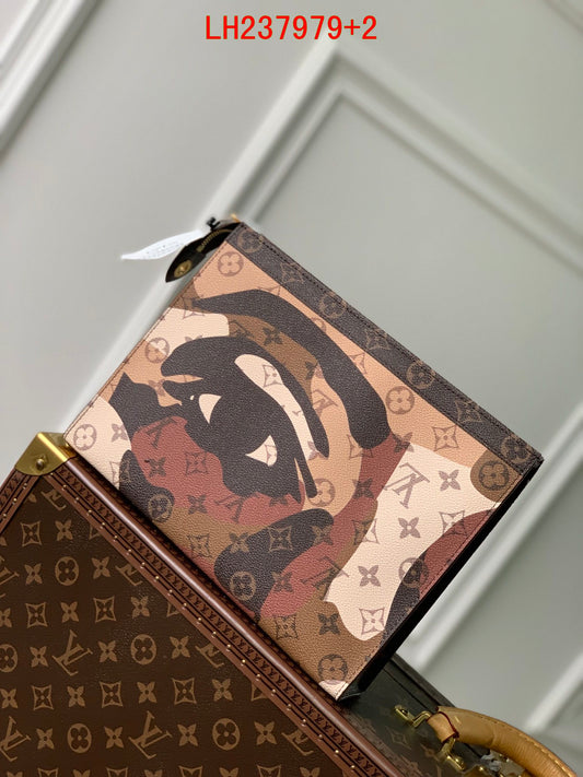 Louis Vuitton Pochette Voyage