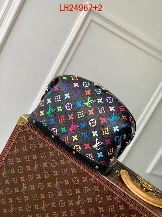 Louis Vuitton Cosmetic Pochette/pouch