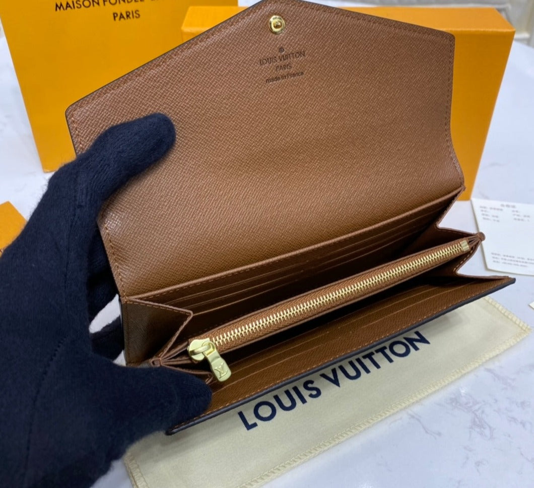 Louis Vuitton Sarah Wallet