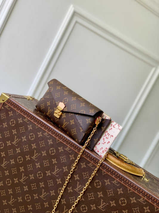 Louis Vuitton Kirigami Organizer On Chain