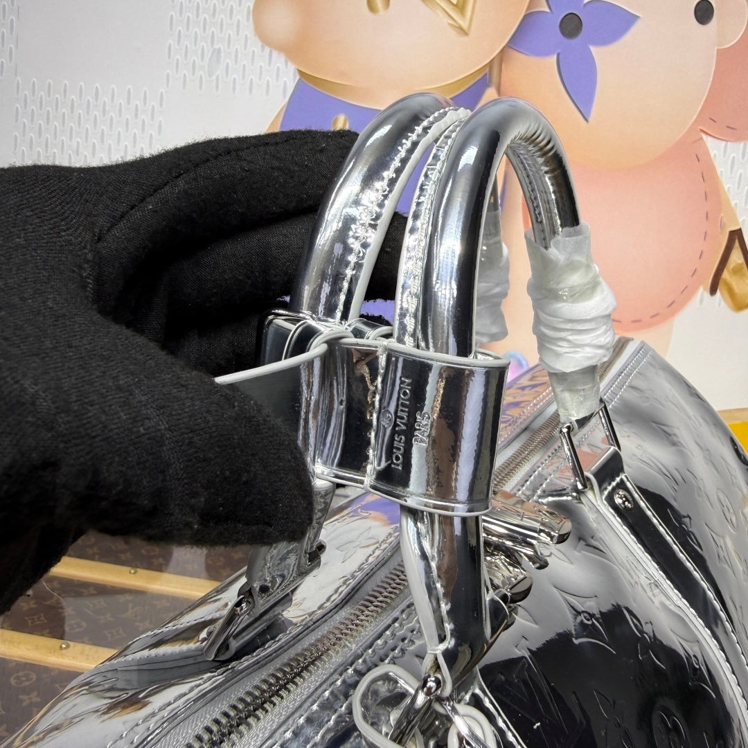 Louis Vuitton Keepall 45 Monogram Miroir