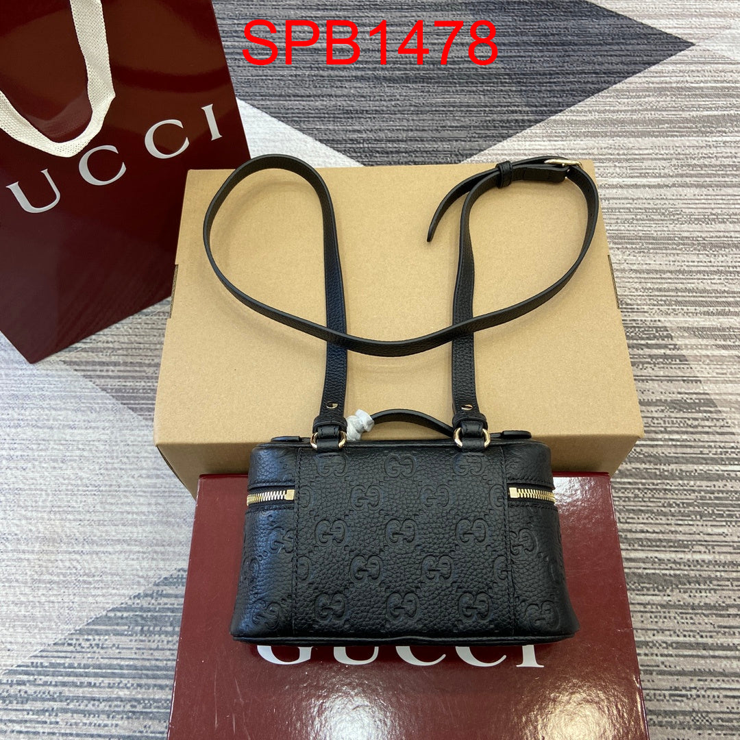 Gucci Emblem Mini Cosmetic bag