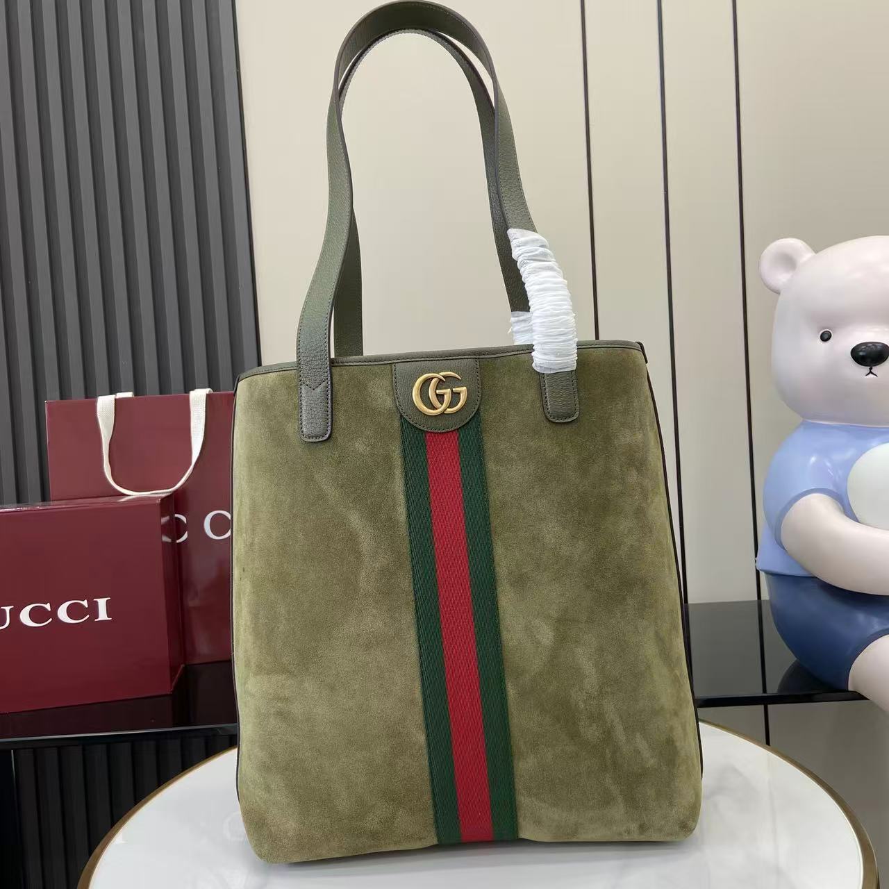 Gucci Ophidia medium suede tote bag