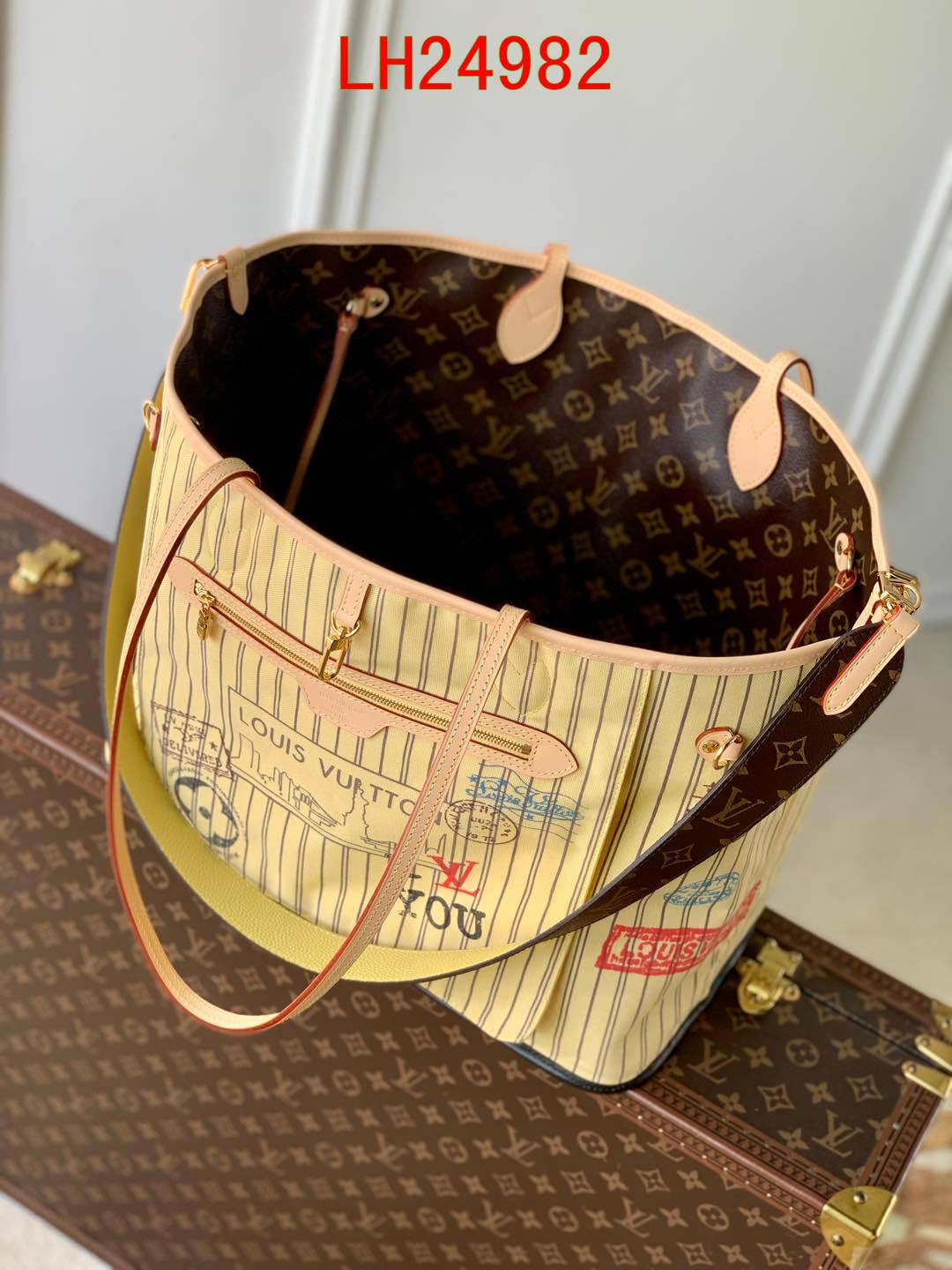 Louis Vuitton Neverfull Bandoulière Inside Out GM
