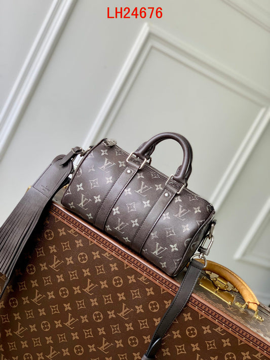 Louis Vuitton Keepall Bandoulière 25  Fall Winter collection