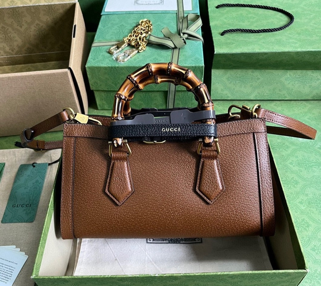 Gucci DIANA SMALL SHOULDER BAG