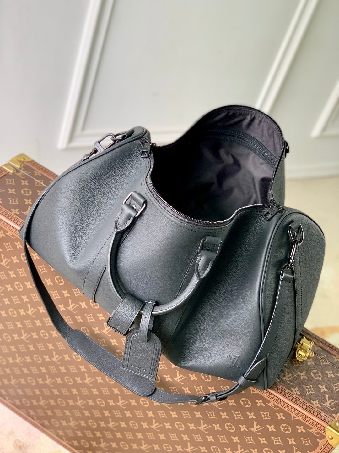 Louis Vuitton Keepall Bandoulière 50 Bag