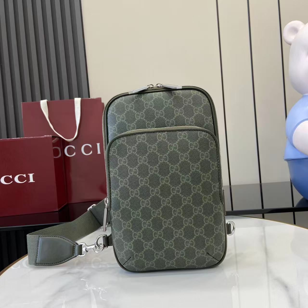 Gucci GG Slingbag