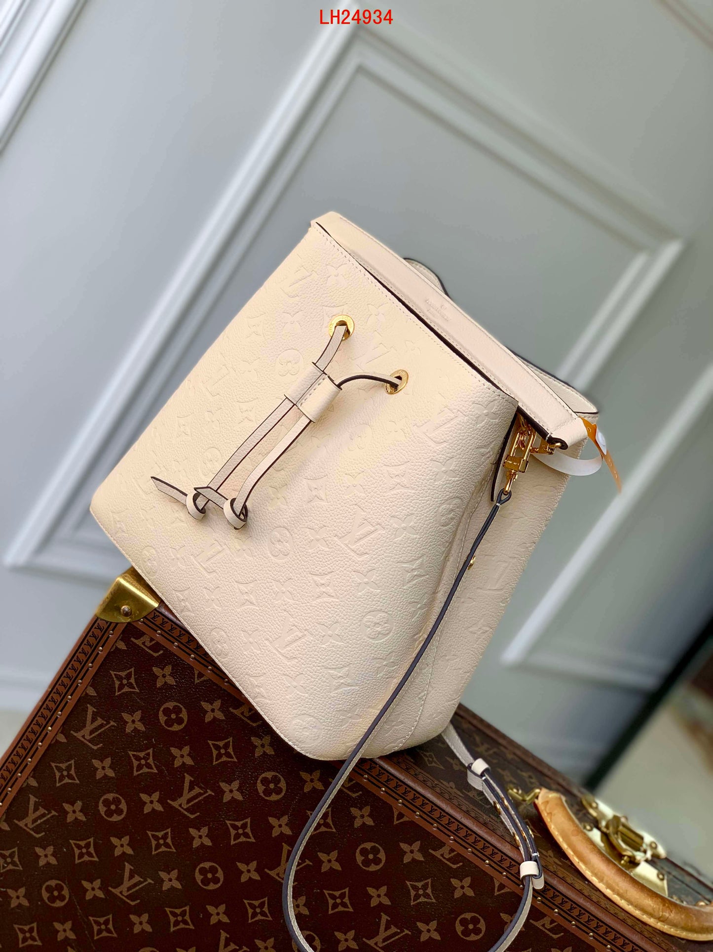 Louis Vuitton Neo Noe MM Empreinte