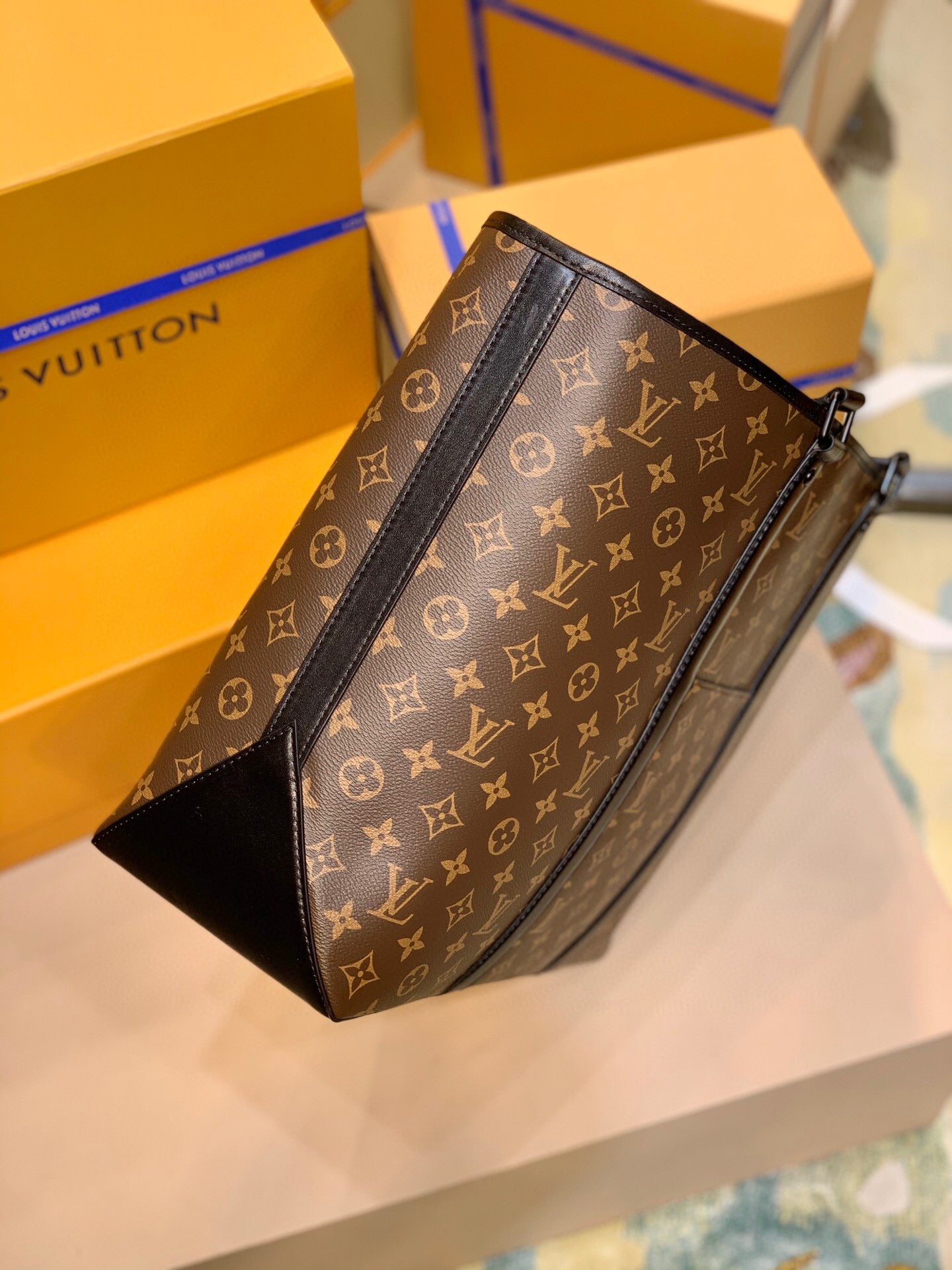 Louis Vuitton Week-End Tote