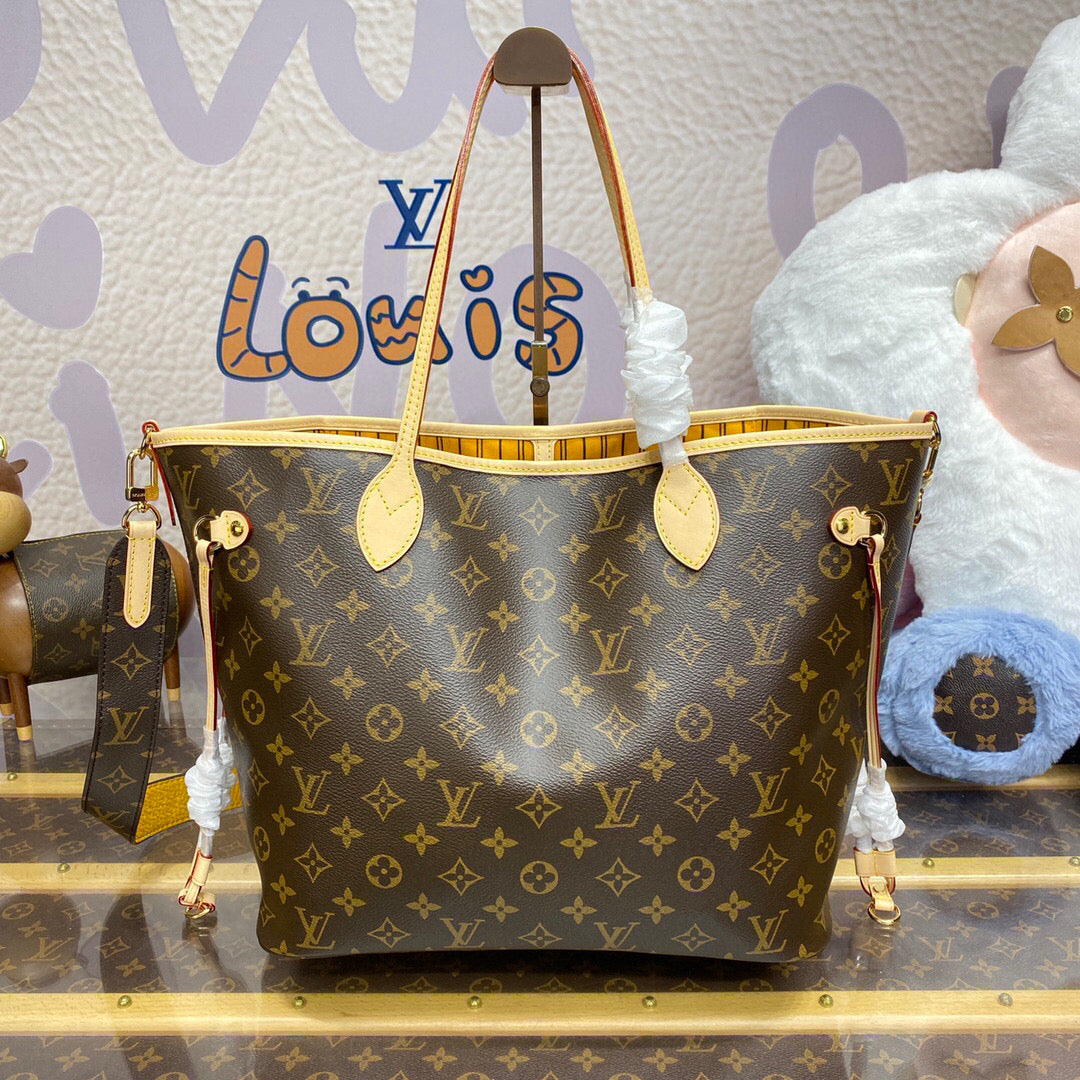 Louis Vuitton Neverfull Bandoulière Inside Out MM