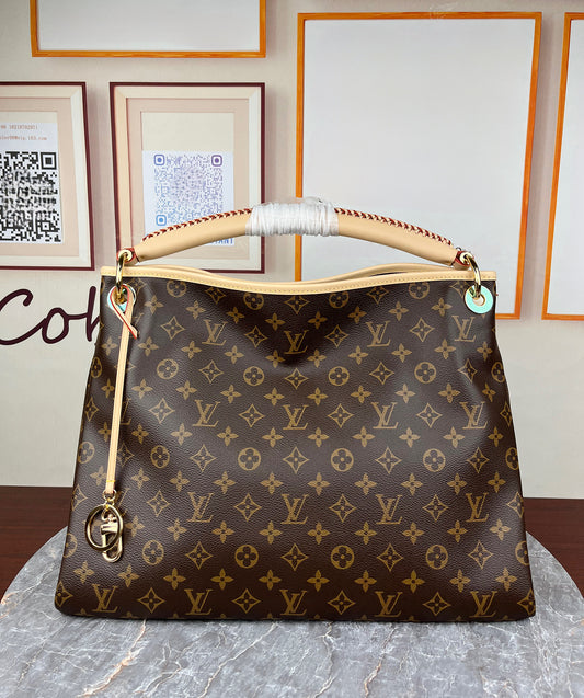 Louis Vuitton Artsy MM Bag