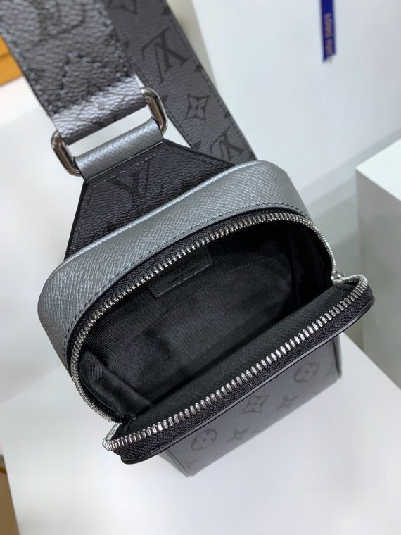 Louis Vuitton OUTDOOR SLINGBAG