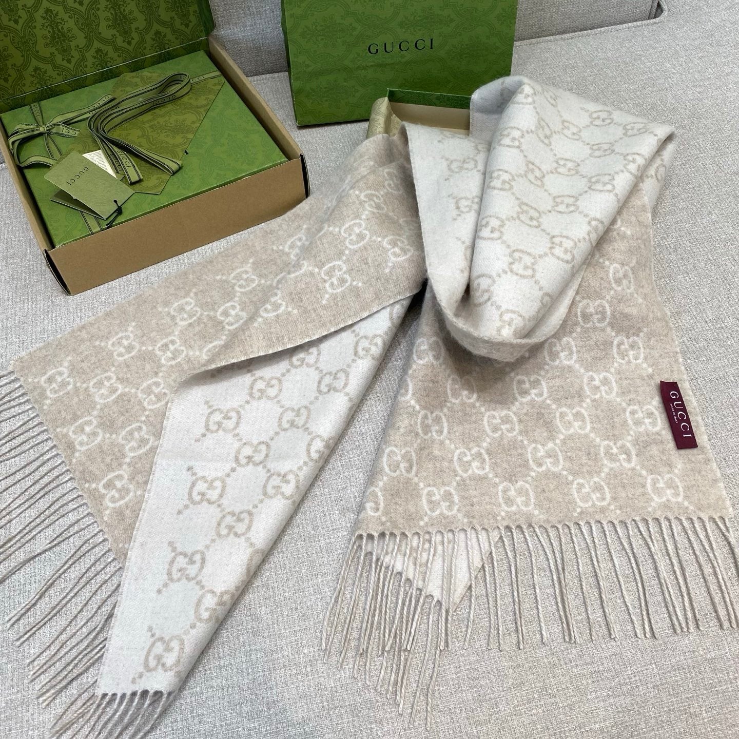 Gucci scarf