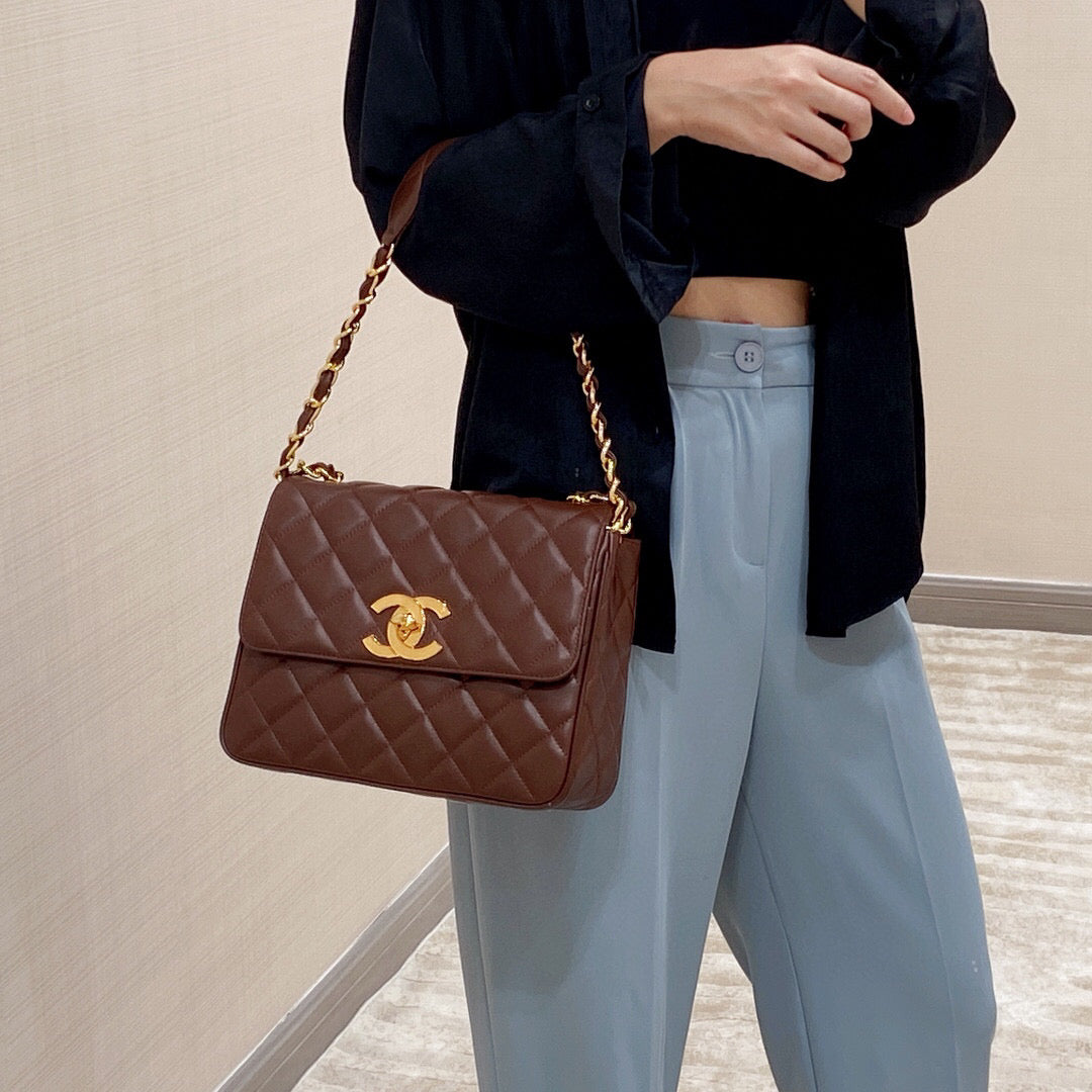 Chanel Shoulder bag