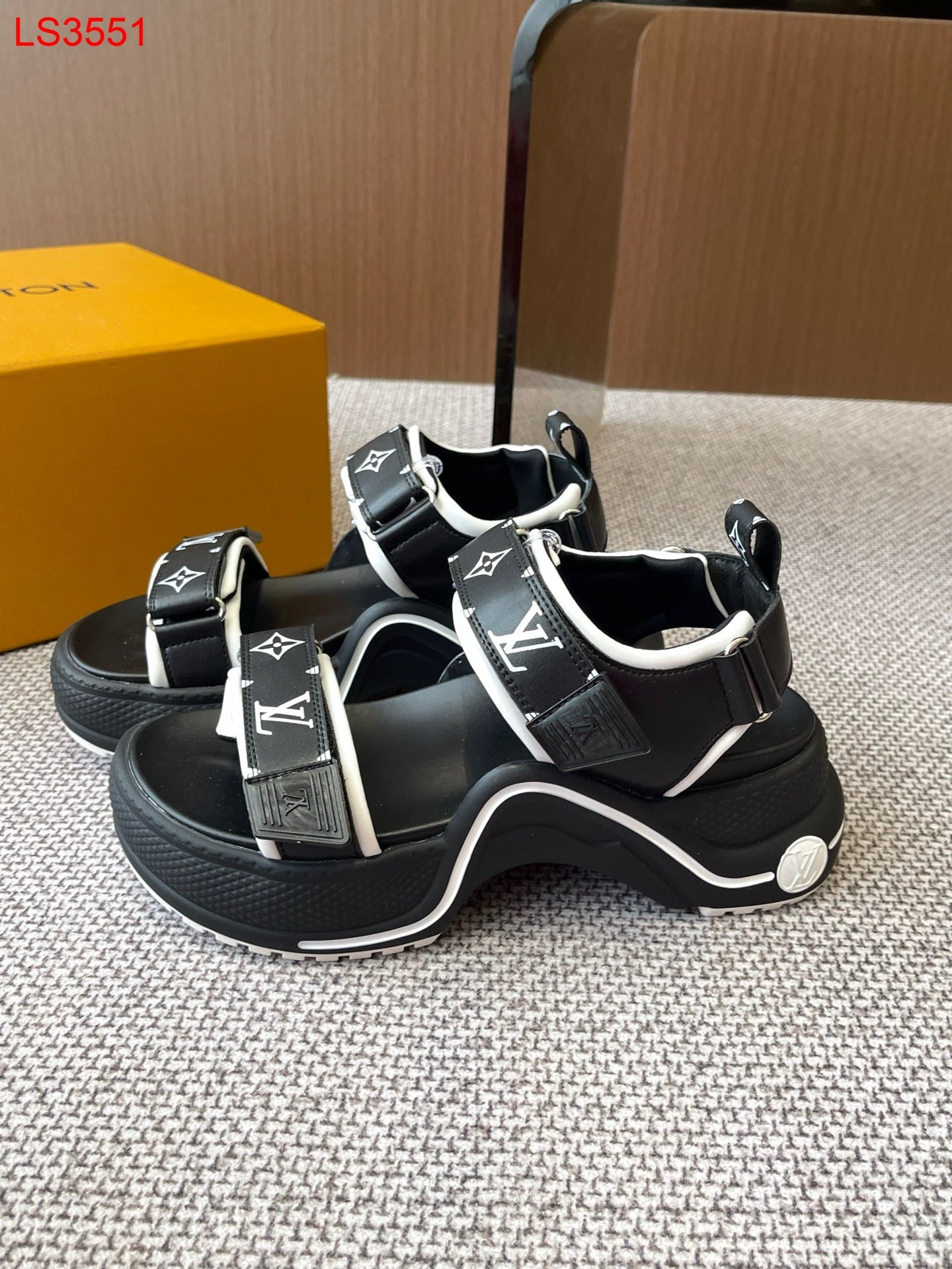 Louis Vuitton Sandals