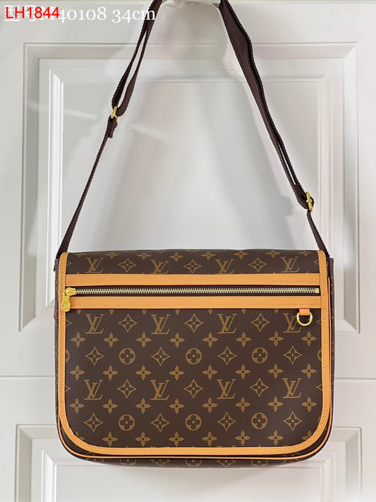 Louis Vuitton Monogram Bosphore MM