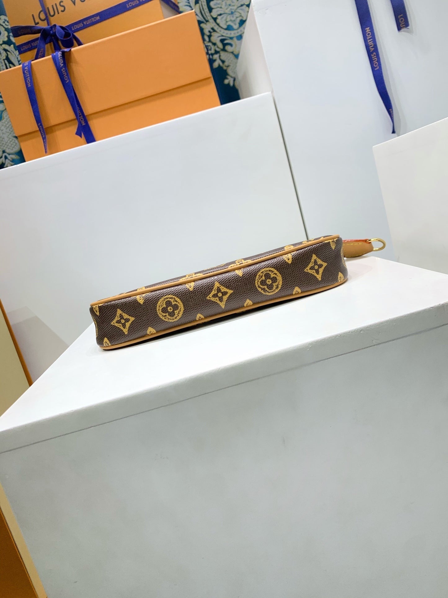 Louis Vuitton Pochette Accessories Monogram Origine canvas